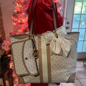 Michael Kors Tan and Cream Tote Bag
